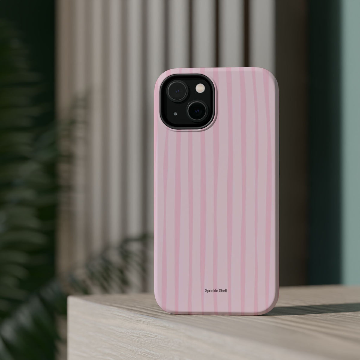 MagSafe pink uneven lines case