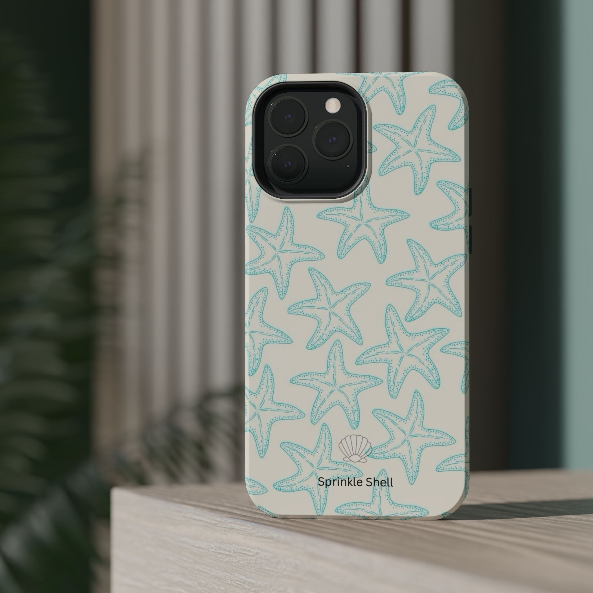 MagSafe teal starfish case