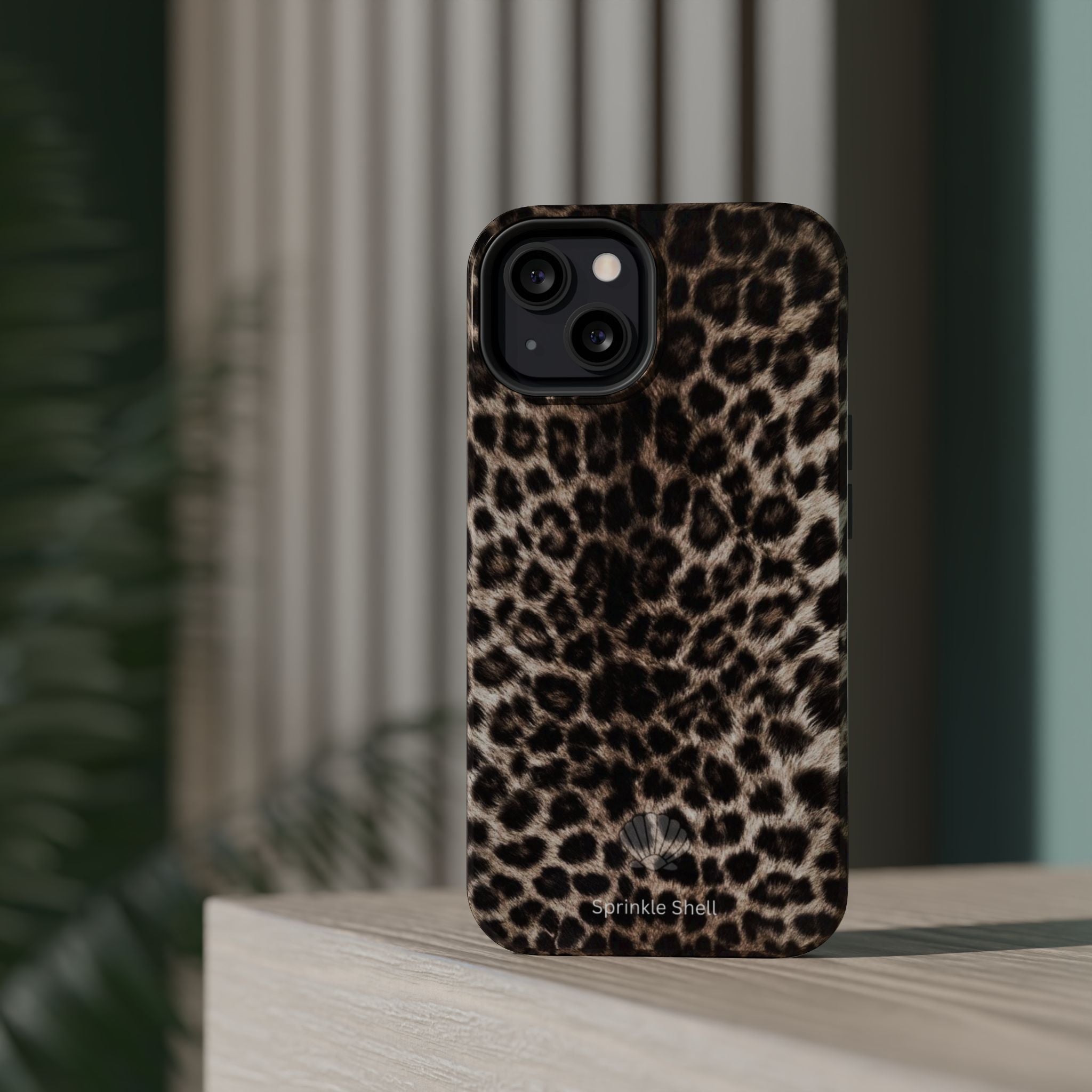 MagSafe cheetah print case
