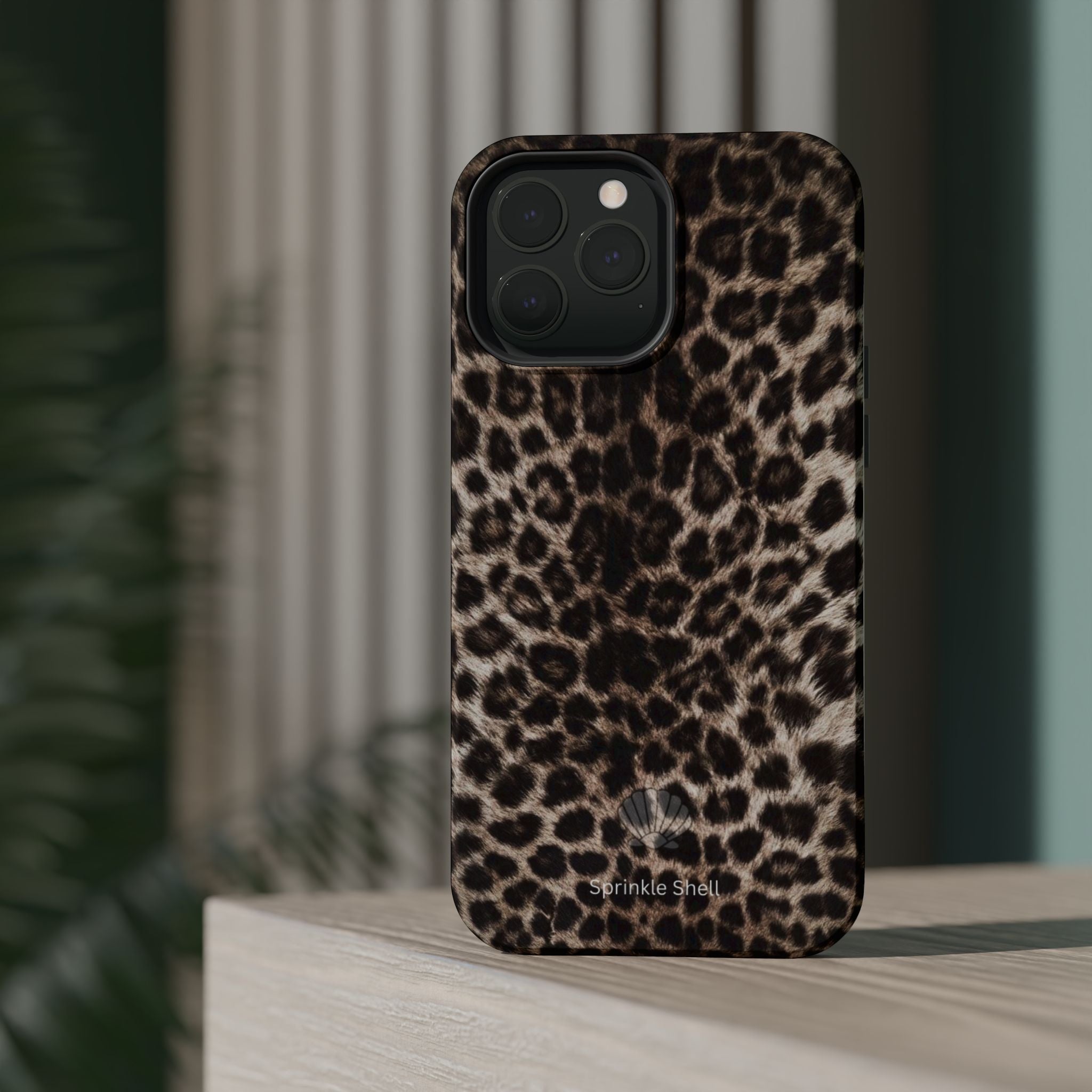 MagSafe cheetah print case
