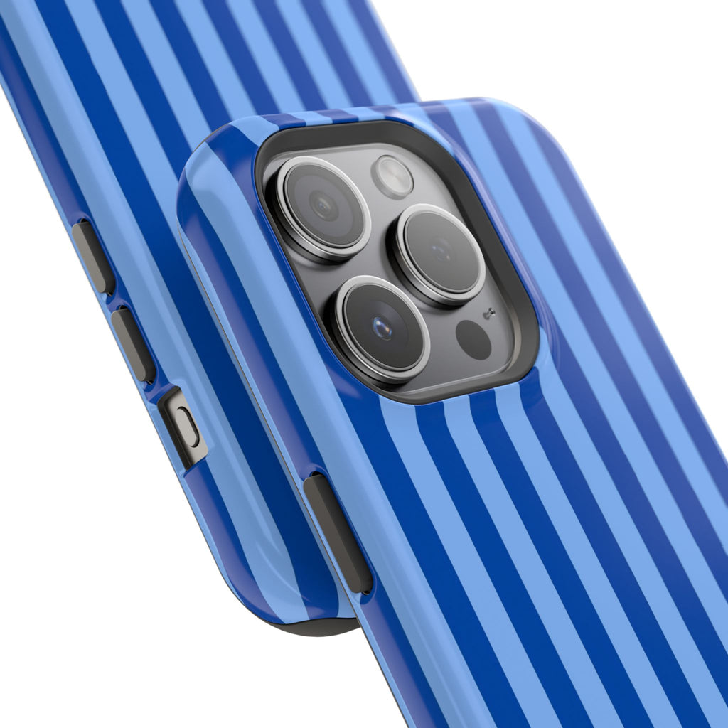MagSafe blue striped case