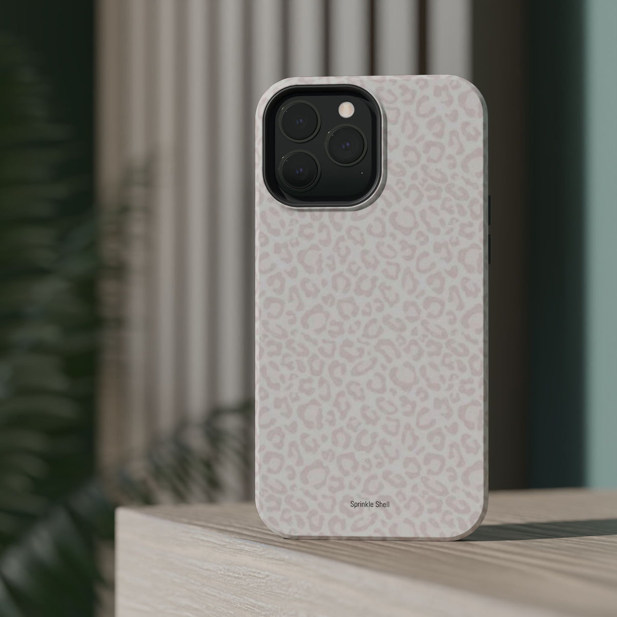 MagSafe white cheetah print case