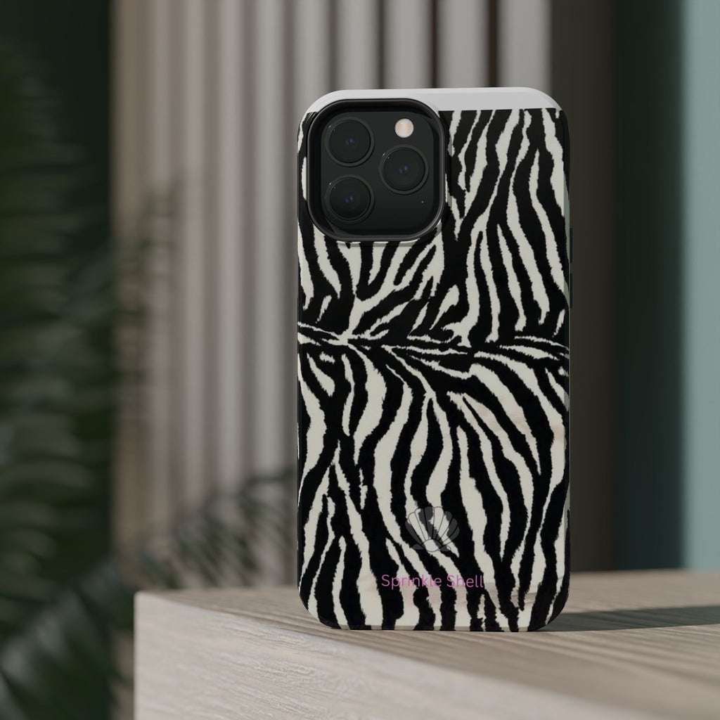 MagSafe black zebra print case