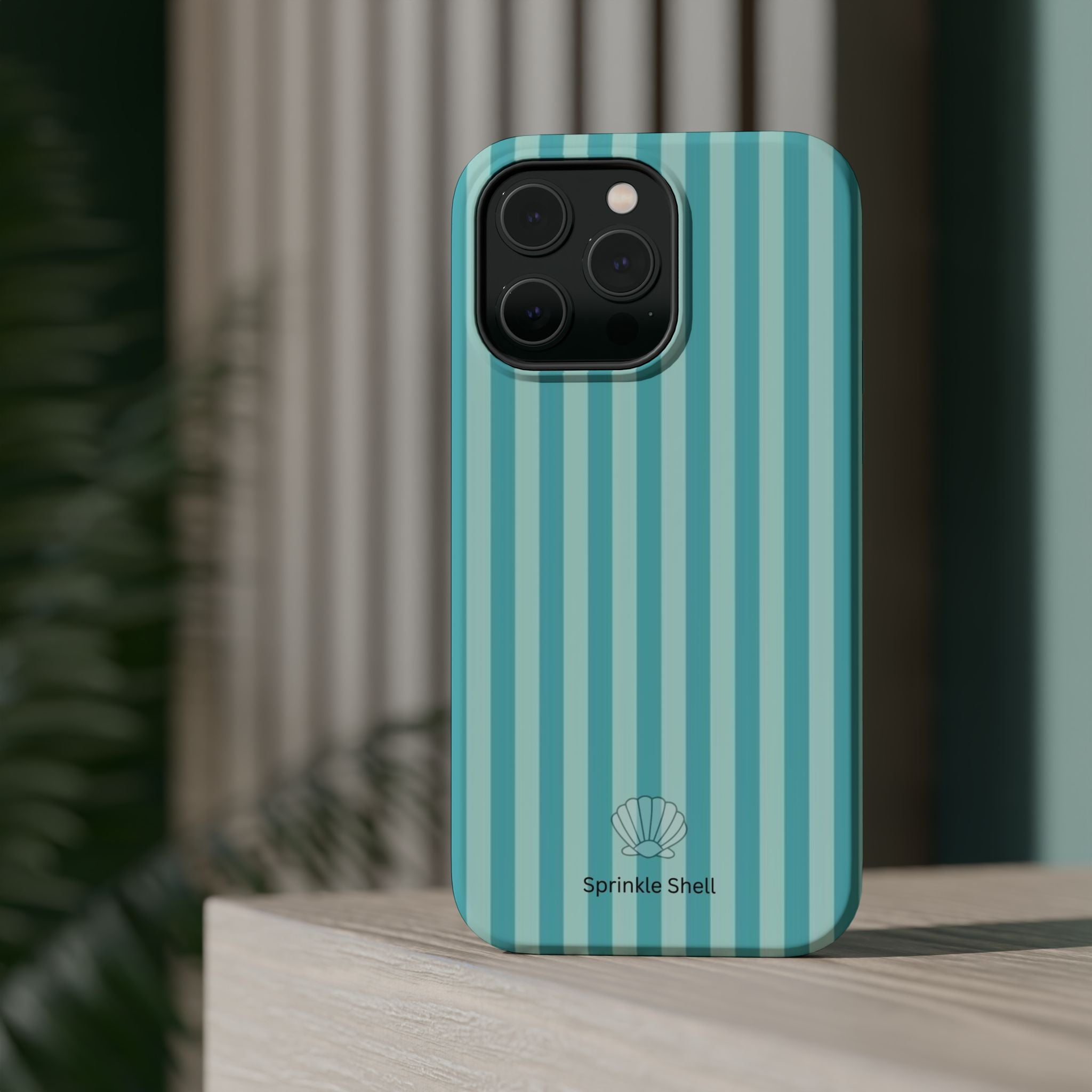 MagSafe teal striped case