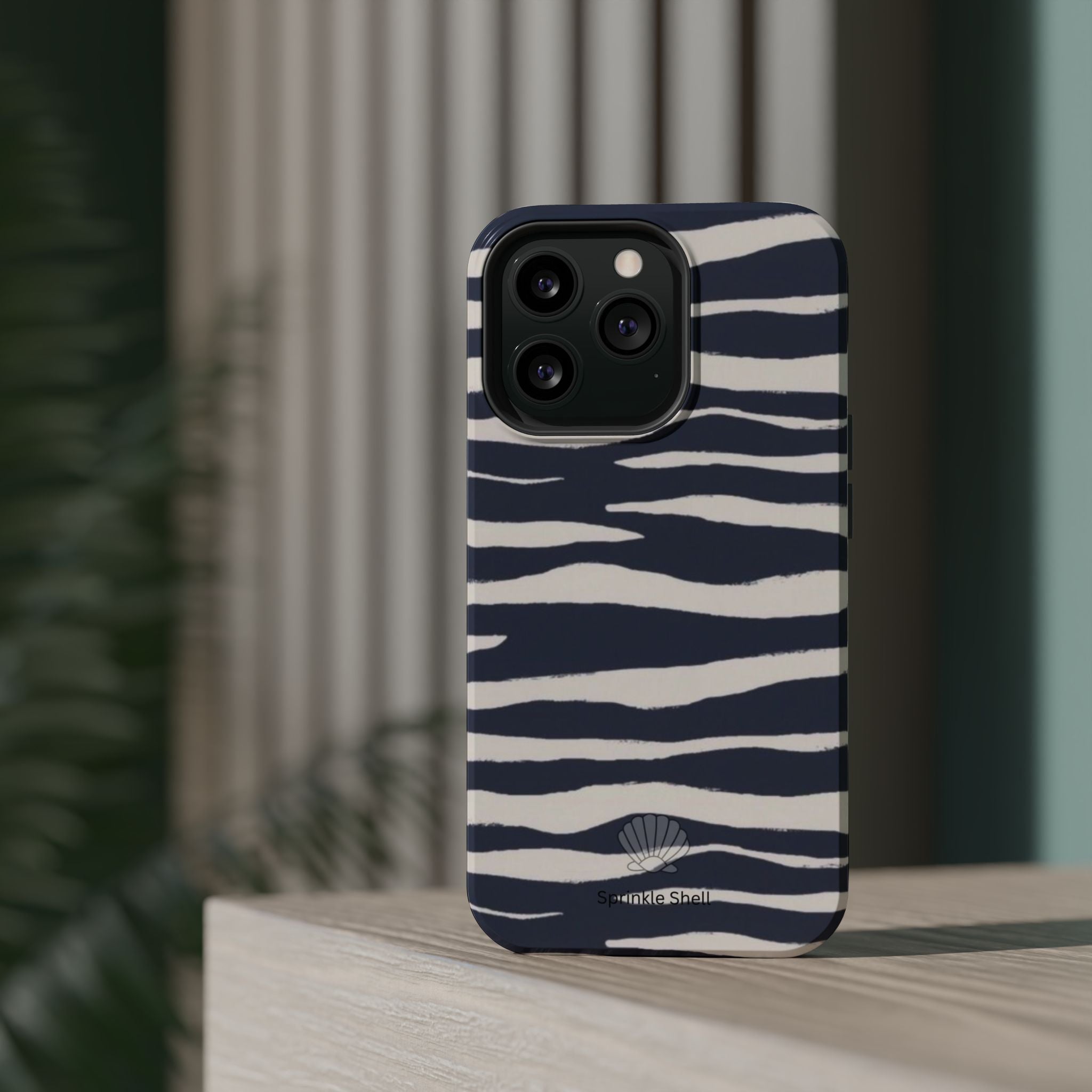 MagSafe Blue zebra print case