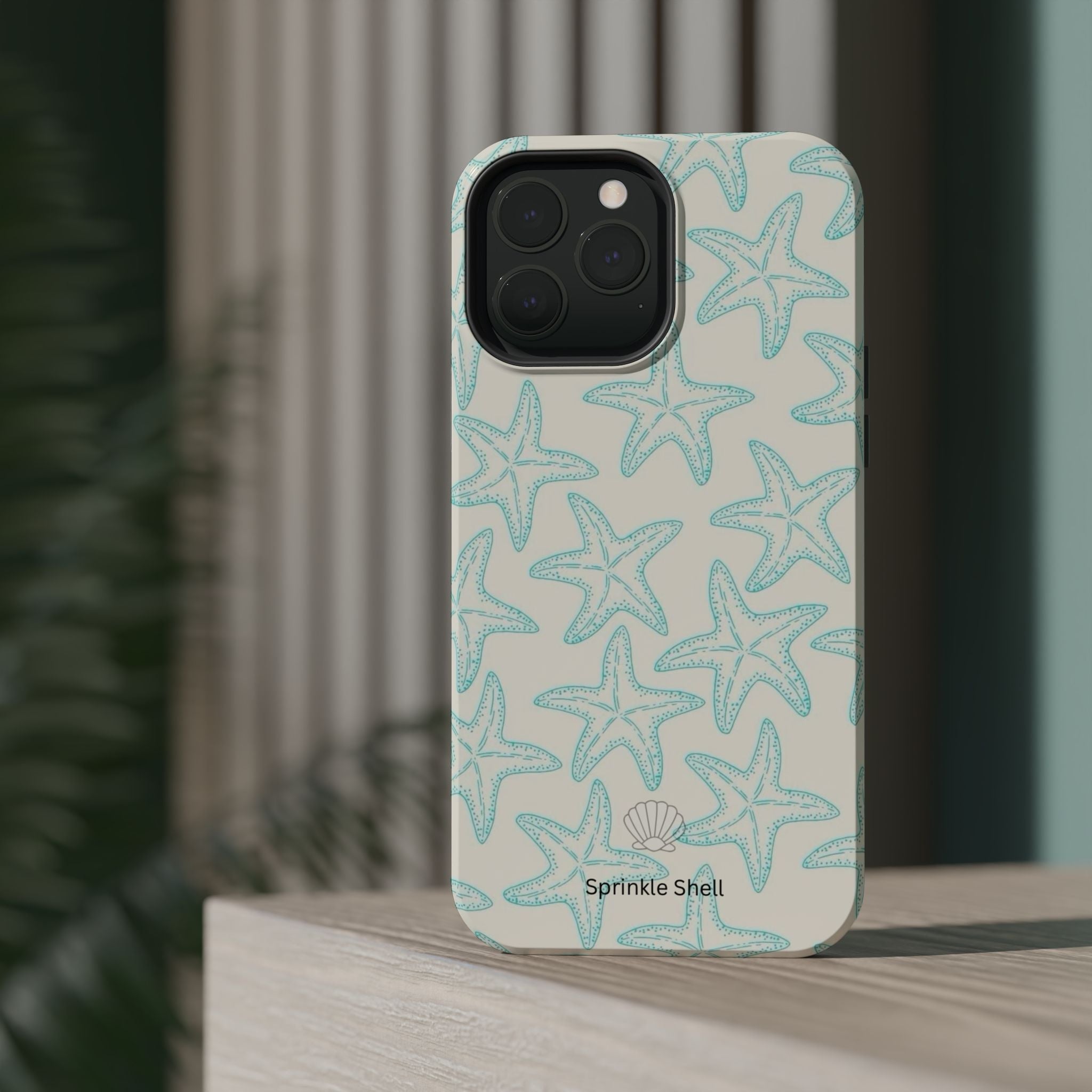 MagSafe teal starfish case