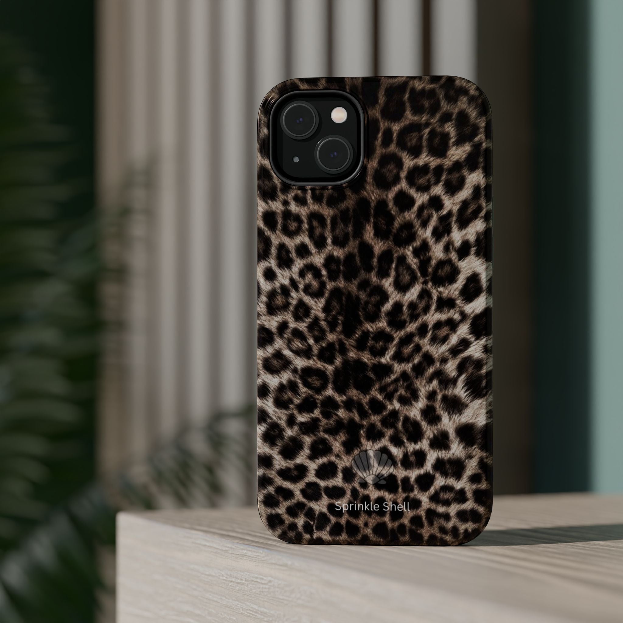 MagSafe cheetah print case