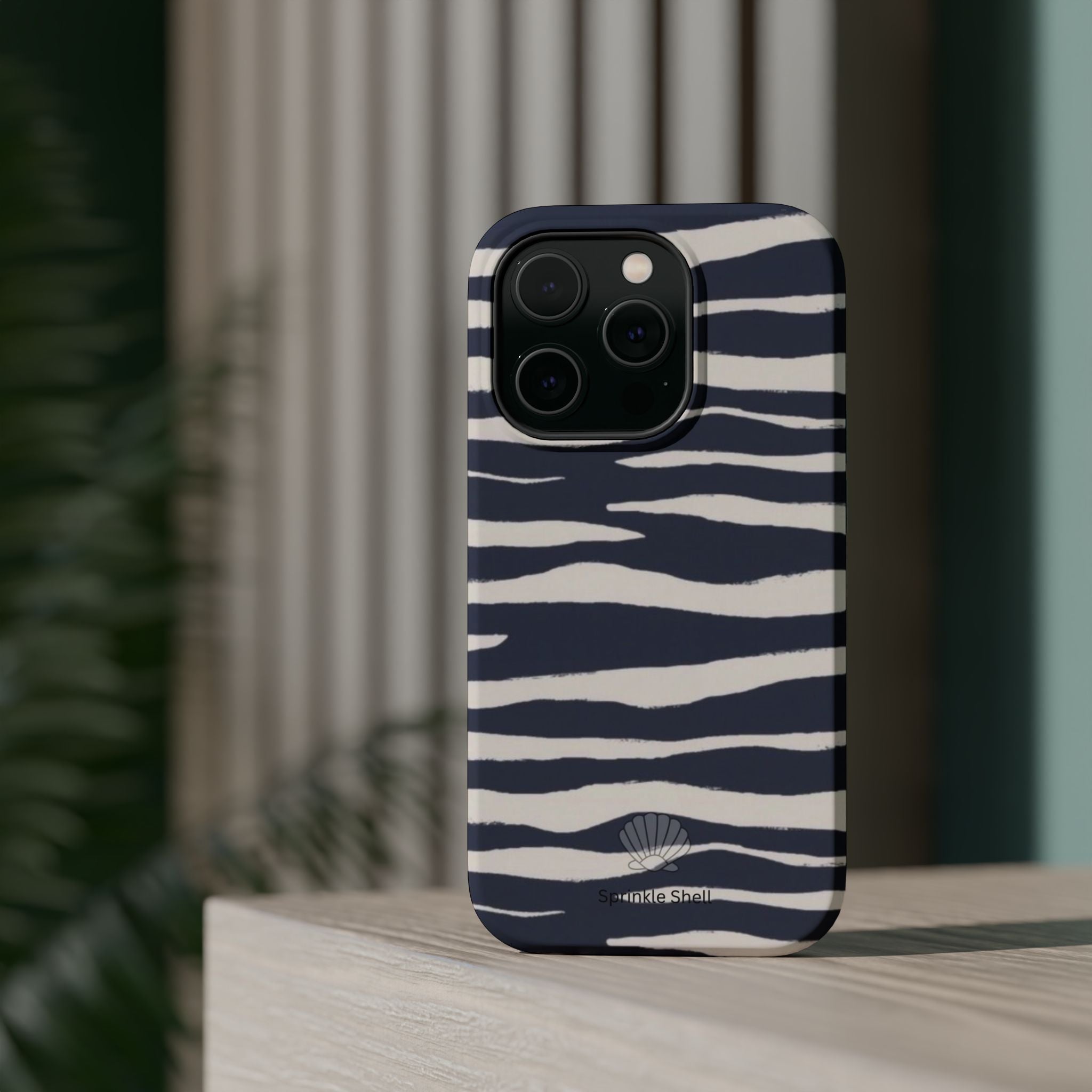 MagSafe Blue zebra print case