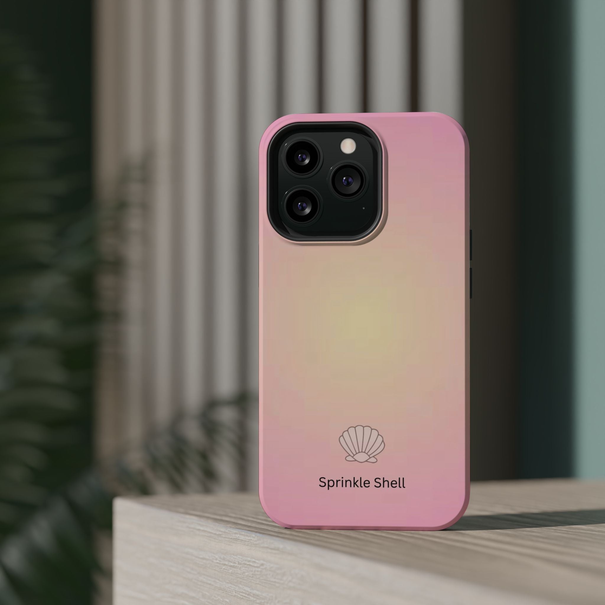 MagSafe light pink and yellow aura case