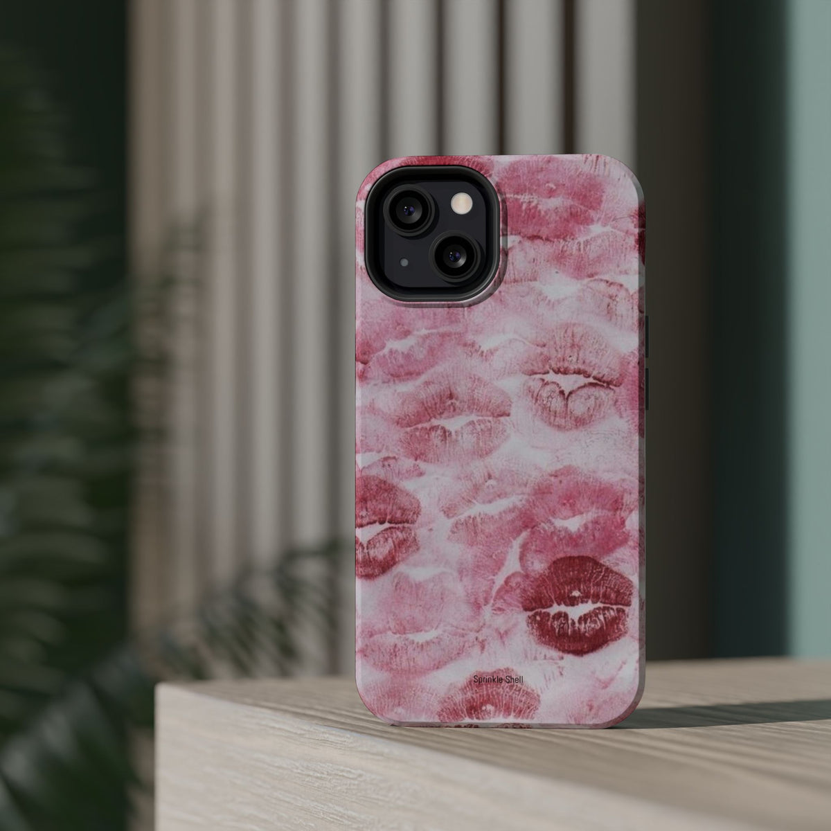 MagSafe kisses case