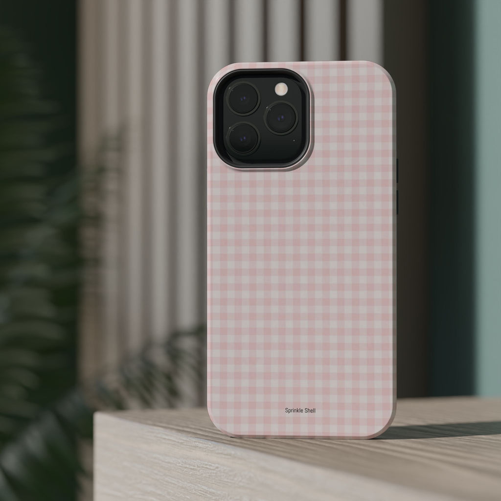MagSafe light pink plaid case