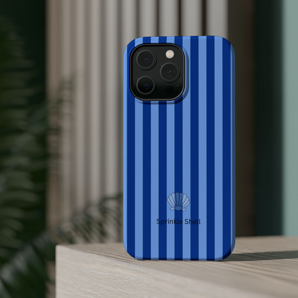 MagSafe blue striped case