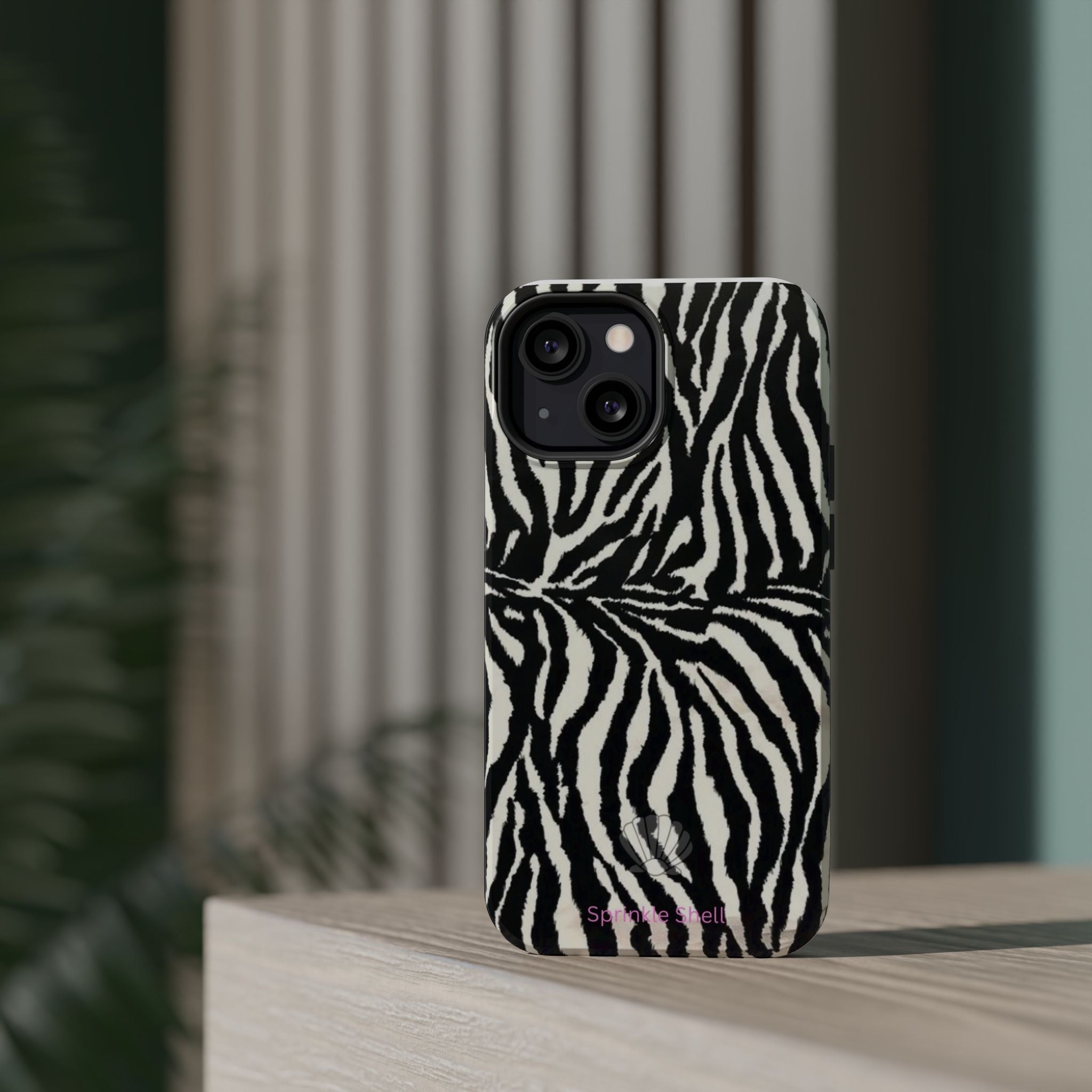 MagSafe black zebra print case