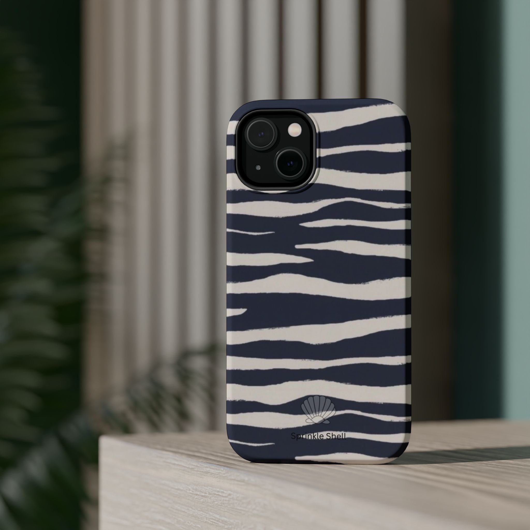 MagSafe Blue zebra print case
