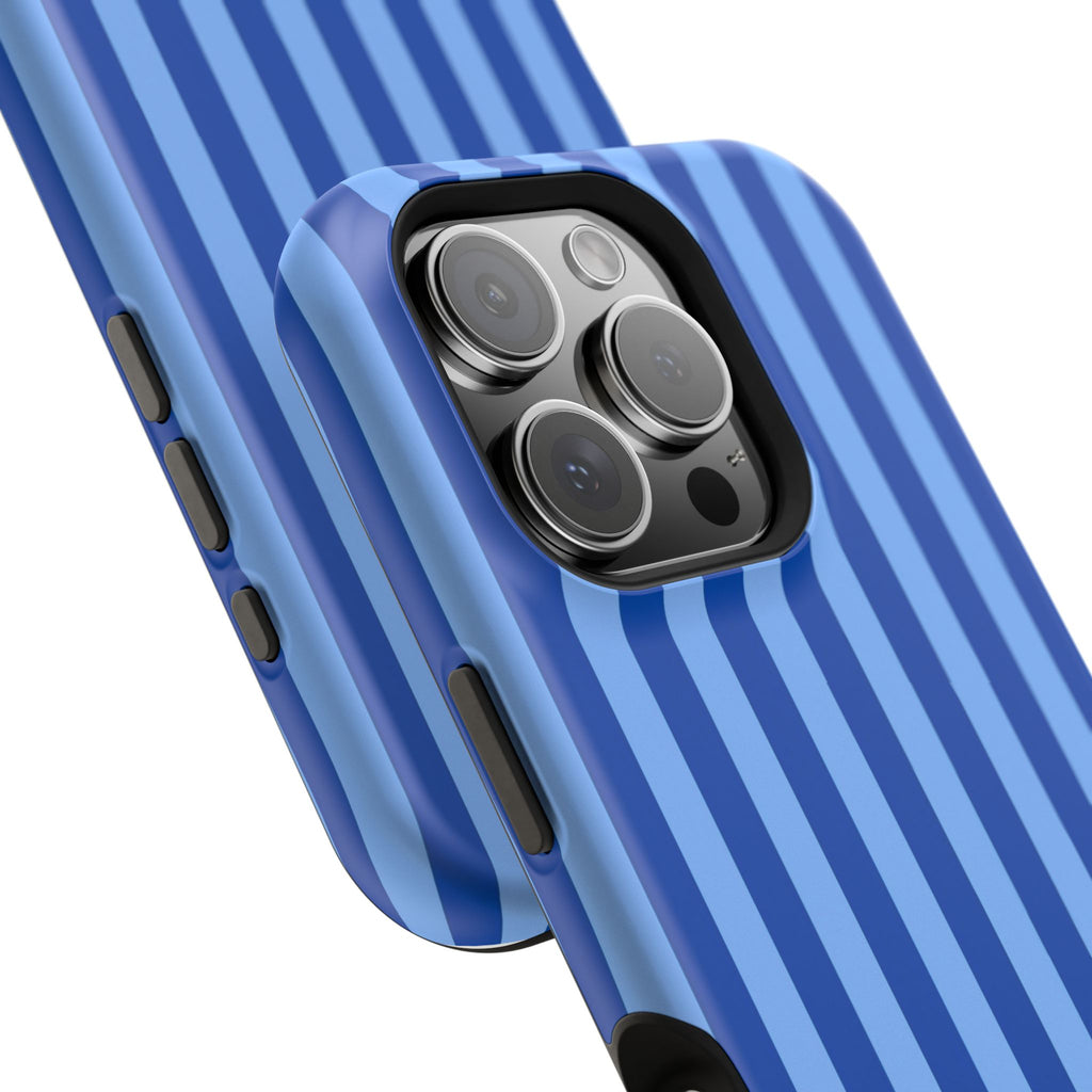 MagSafe blue striped case