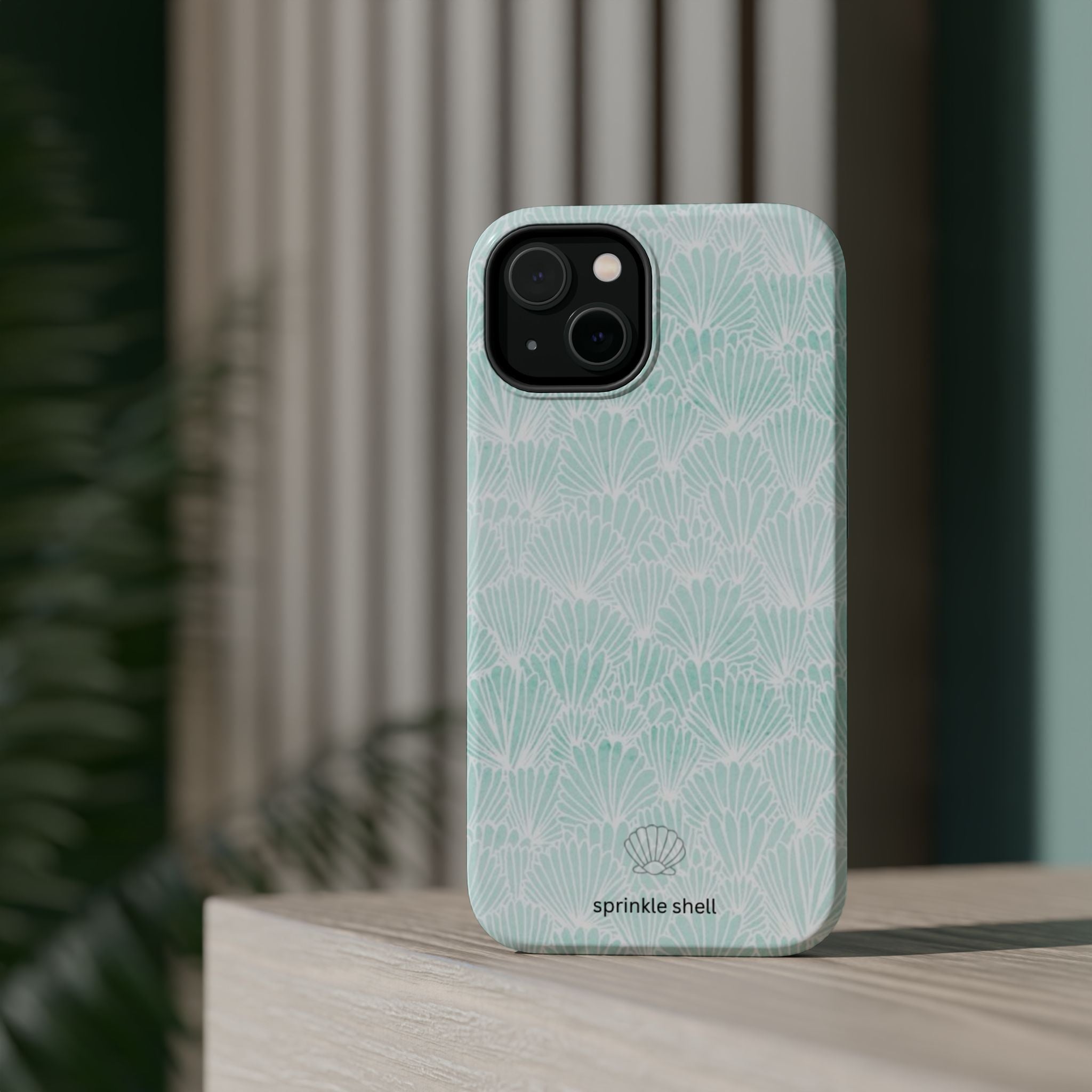 MagSafe Teal Shell Iphone case