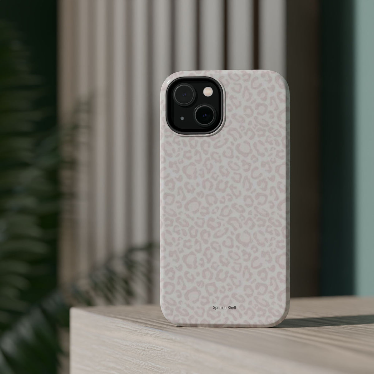 MagSafe white cheetah print case